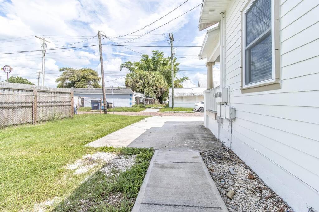 2Br Spacious House In Heart Of West Tampa Kültér fotó