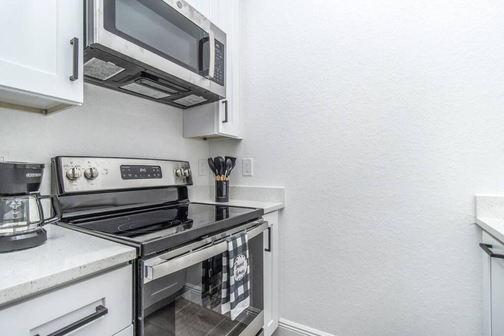 2Br Spacious House In Heart Of West Tampa Kültér fotó