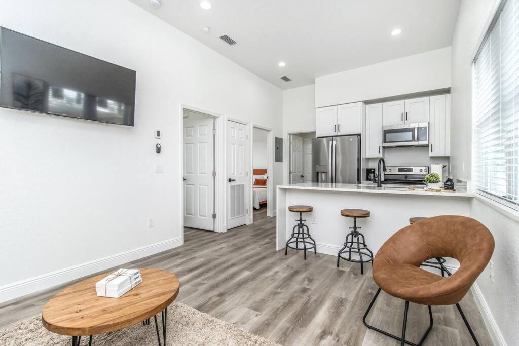 2Br Spacious House In Heart Of West Tampa Kültér fotó