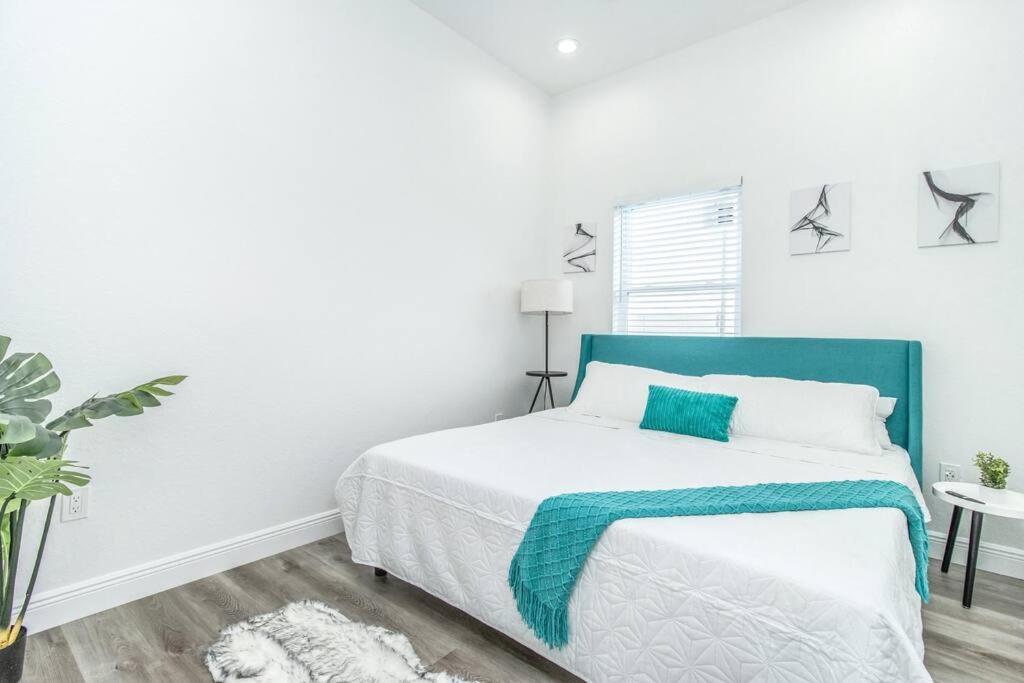 2Br Spacious House In Heart Of West Tampa Kültér fotó